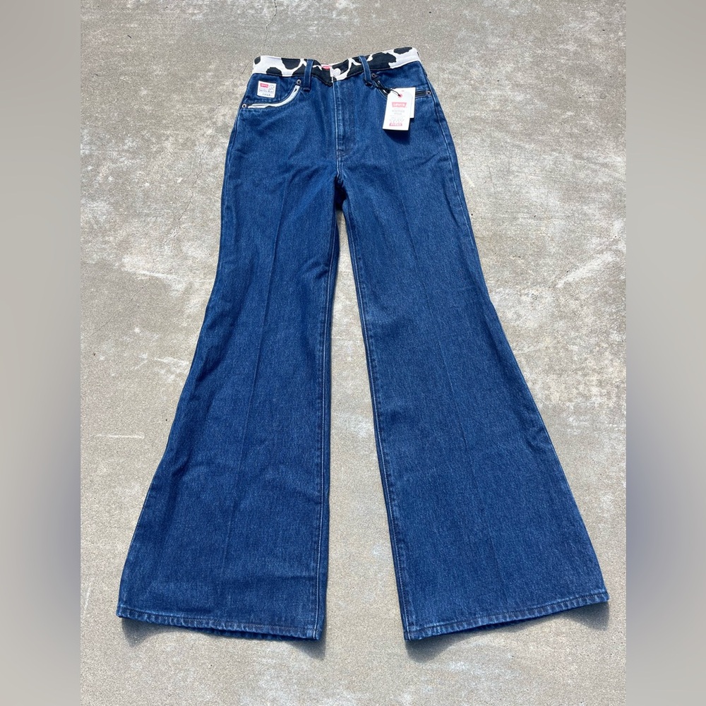 NWT Levi’s X Toy Story Ribcage Bell High-Rise Flare Jeans - Women’s